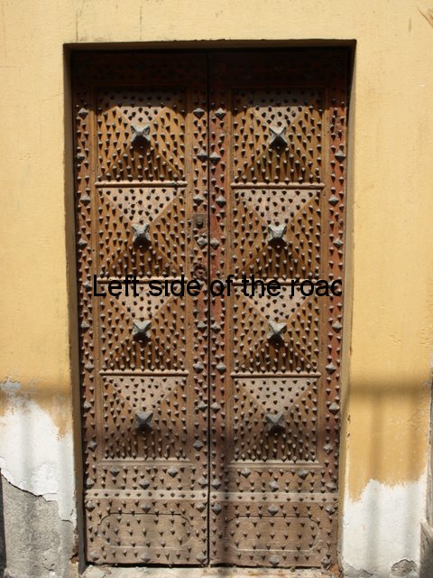 Studded door - Via Tassis