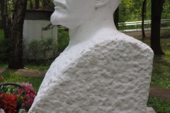 A bust of VI Lenin in the garden of a residential home for veterans