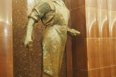 Baumanskaya sculpture - worker