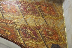 Baumanskaya - Vestibule and Exterior