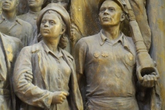 Glory to the Standard Bearer of Peace, the Soviet People!