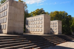 Kerepesi Cemetery/Fiumei Uti Sirkert - Pantheon of the Working Class Movement