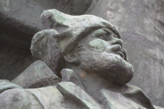 Lenin and October Revolution Monument - Ploshchad Kaluzhskaya