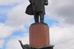Lenin and October Revolution Monument - Ploshchad Kaluzhskaya