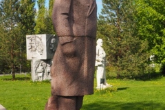 Standing, sandstone VI Lenin