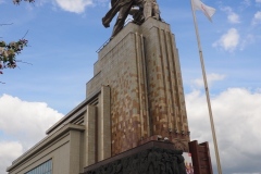 The Worker and the Kolkhoz Woman
