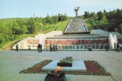 Tomb-of-Unknown-Warrior-and-Eternal-Flame-before-1981