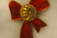 VI Lenin badge gallery