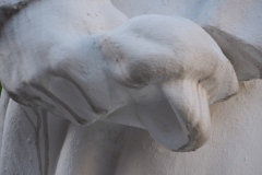VI Lenin next to war memorial